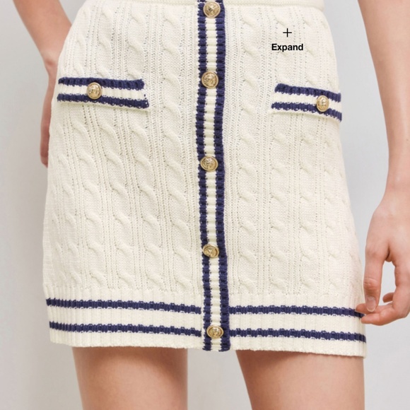 Cream and navy knit mid-rise gold button MINI SKIRT - Picture 1 of 3